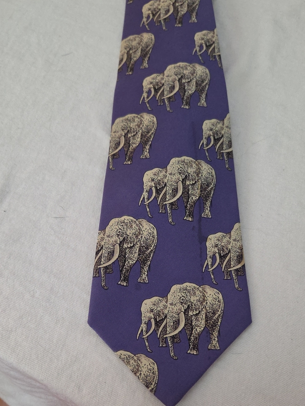 VINTAGE, Polo by Ralph Lauren Purple Elephant Pattern Silk Tie